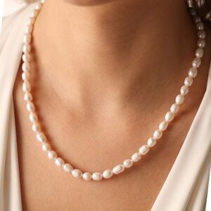 Natural Freshwater Pearl and Gold Necklace
